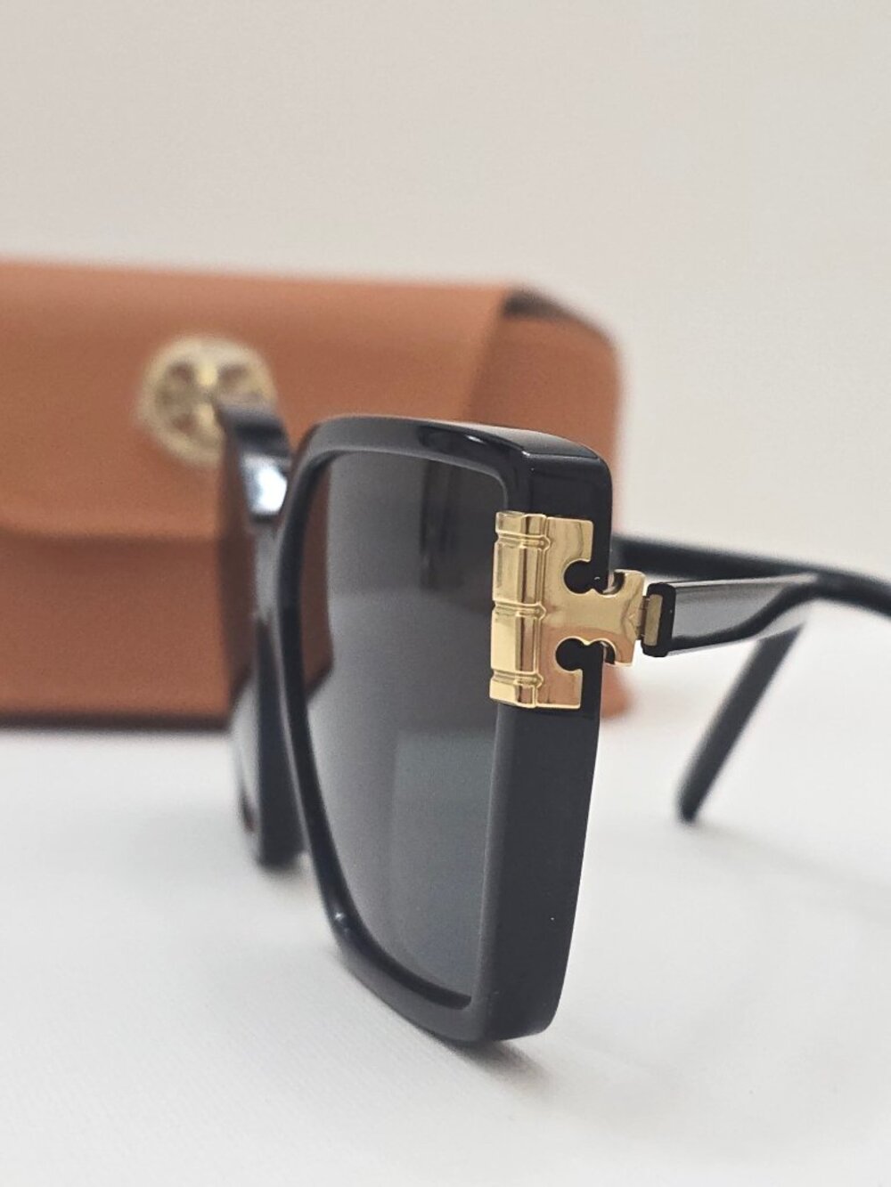 Tory Burch Women's Sunglasses TY9076U NEW - Picture 4 of 9
